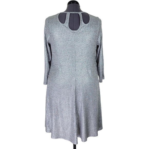 Torrid Trapeze Dress Size 2 2X Silver Metallic Shimmer Ribbed Knit 3/4 Sleeve - Picture 4 of 13